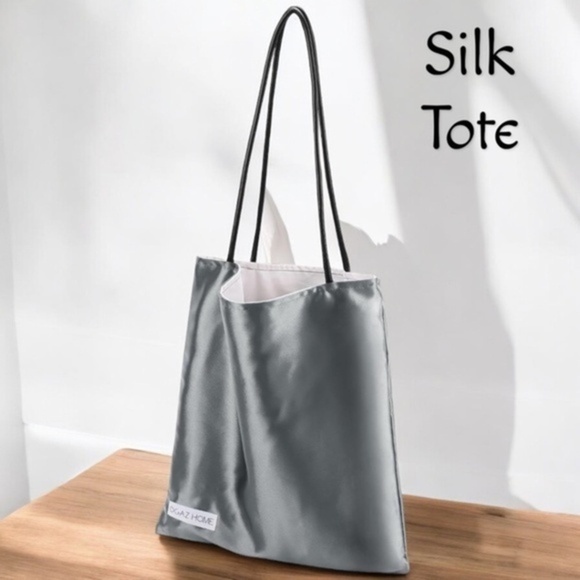 Luxury Designer Silk Shoulder/Tote Bag-Vegan Leather Handles/Inner Pockets Nwt